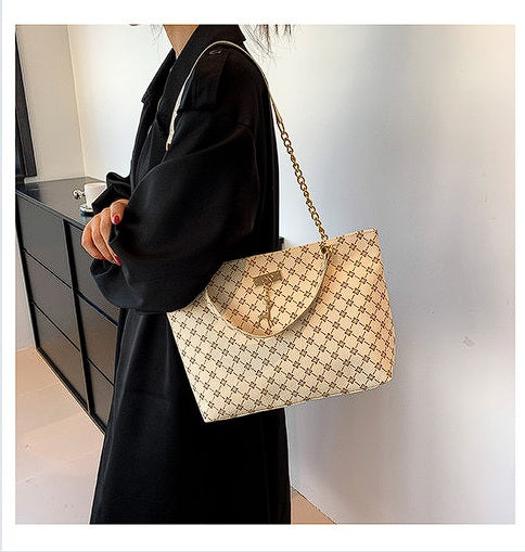 The Aurelia Tote